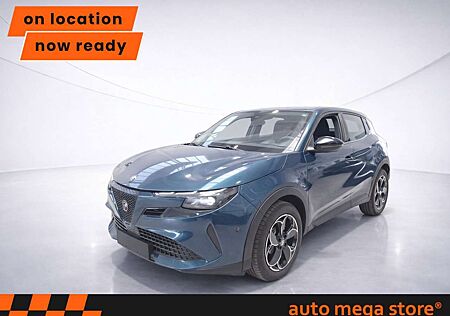 Alfa Romeo Junior Elettrica 54 kWh ACC/LED/PDC/Carplay