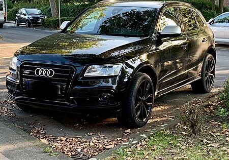 Audi Q5 2.0 TDI quattro 3xsline panno.Ahk.21zoll