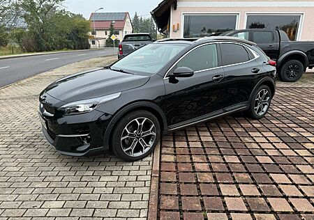 Kia XCeed Platinum Edition fast Vollausstattung