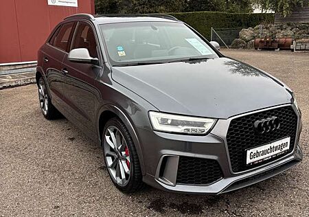 Audi RS Q3 2.5 TFSI quattro performance AHK W-Räder 2 Hand