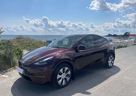 Tesla Model Y Long Range Dual Motor AWD Cherry RED AHK