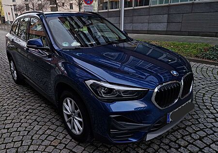 BMW X1 sDrive20i Advantage Garantie Kamera Winterreifen