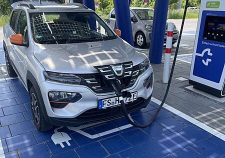 Dacia Spring Comfort Plus Navi Leder CCS Rückfahrkamera