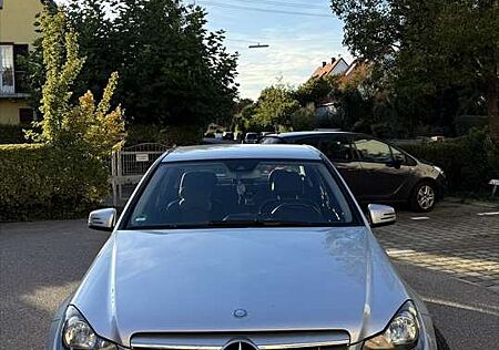 Mercedes-Benz C 180 CGI BlueEfficiency (204.049)