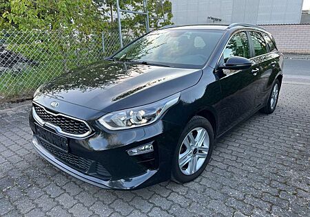 Kia XCeed Ceed SW / cee'd SW 1.6CRDI Aut.*Kamera*Navi*