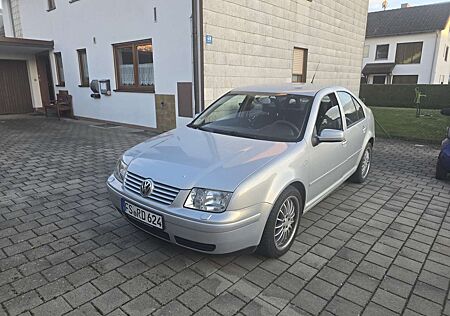 VW Bora Volkswagen 2.3 V5 4Motion Trendline