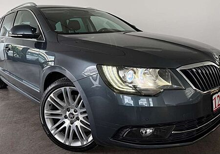 Skoda Superb Combi Elegance AHK PANO NAVI XENON MEMORY