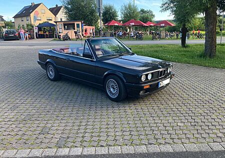 BMW 320i 320