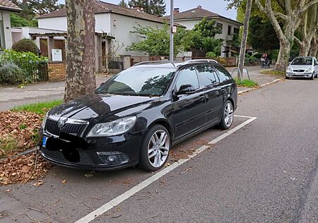 Skoda Octavia Combi 2.0 TDI DPF RS