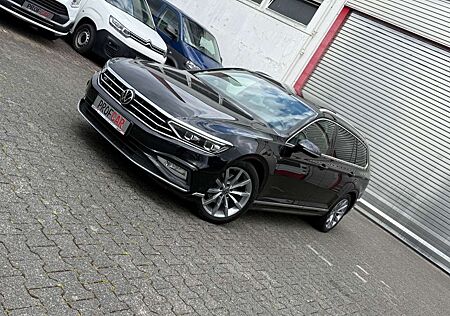 VW Passat Variant Volkswagen 4Motion R-Line-360°-AHK-PANO-DYNA