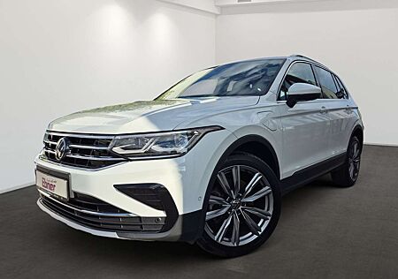 VW Tiguan Volkswagen ELEGANCE PHEV PANO+HEAD-UP+AHK+MATRIX+KEYLESS+20 A