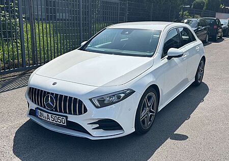 Mercedes-Benz A 220 AMG Line Widescreen