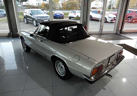 Alfa Romeo Spider 2.0