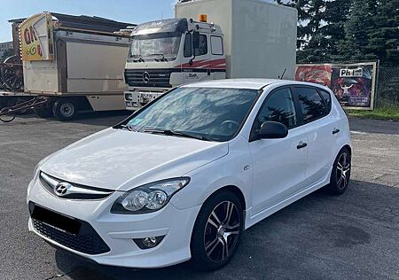 Hyundai i30 FD 1.4 Edition Plus - Gepflegt/zuverlässig