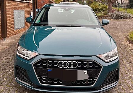 Audi A1 30 TFSI Sportback S tronic advanced