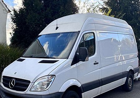 Mercedes-Benz Sprinter 906BB35