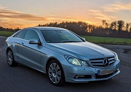 Mercedes-Benz E 350 CGI BlueEfficiency (207.357)