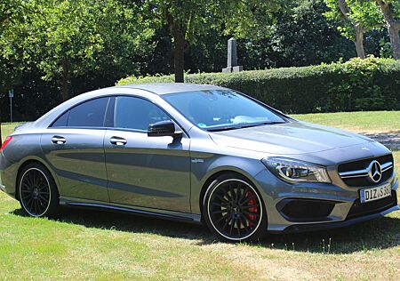 Mercedes-Benz CLA 45 AMG 4Matic 7G-DCT