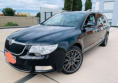 Skoda Superb Combi 2.0 TDI DSG Active