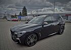 BMW X5 M d JET BLACK 7-SITZER ACC LUFTFHRK PANO AHK
