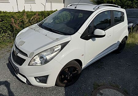 Chevrolet Spark LT *TÜV NEU* KLIMAA EURO5 USB AUX ALLWETTER PDC