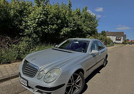 Mercedes-Benz E 200 Kompressor Automatik Classic