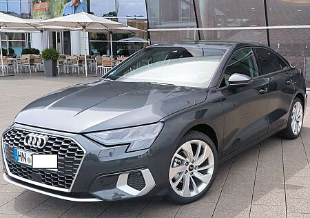 Audi A3 Limo 30 TFSI 110PS S tronic advanced,AHK,ACC