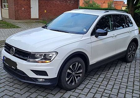 VW Tiguan Volkswagen 1.5 TSI ACT DSG OPF IQ.DRIVE