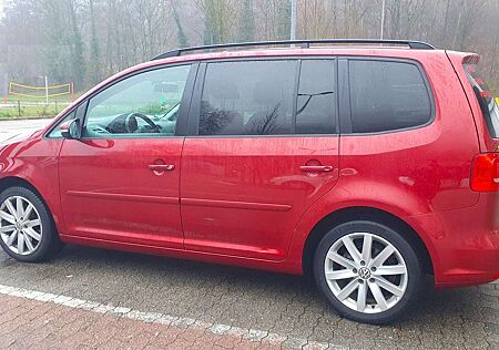 VW Touran Volkswagen Diesel 1.6 TDI DPF BlueMotion Tech. Trendl.