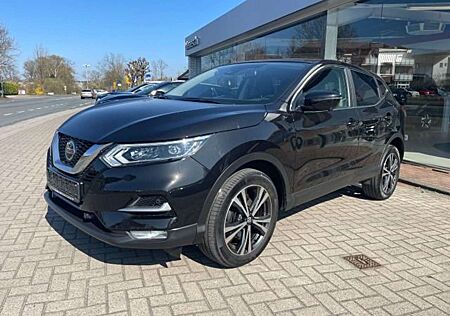 Nissan Qashqai 1.3 DiG-T N-Connecta AHK Automatik