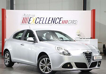 Alfa Romeo Giulietta 1.4 TB / TEMPOMAT / EINPARKHILFE /