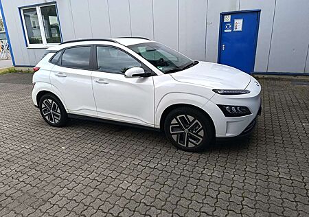 Hyundai Kona EV Trend