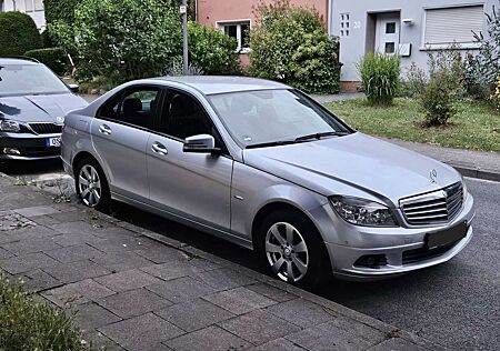 Mercedes-Benz C 220 CDI DPF Automatik BlueEFFICIENCY