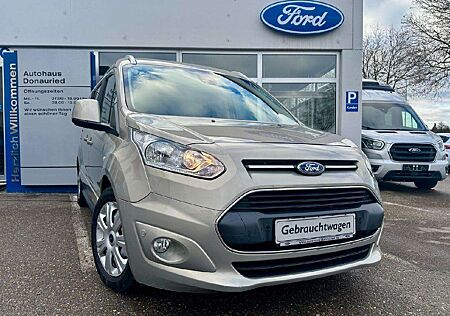 Ford Grand Tourneo Titanium
