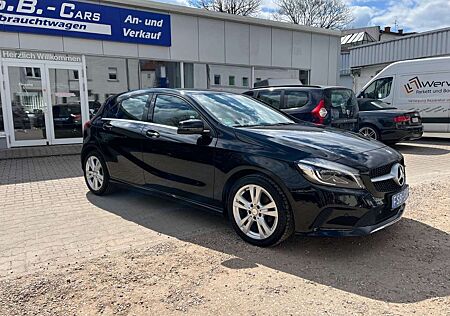 Mercedes-Benz A 160 A -Klasse Score Leder Navi