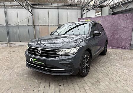 VW Tiguan Volkswagen 1.5 TSI United LED Nav Assist Virtual 18"