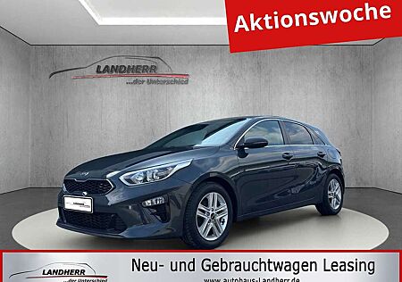 Kia Cee'd Ceed / 1.5 T-GDI Gold // LED/Kamera/PDC/SHZ/LHZ /Navi