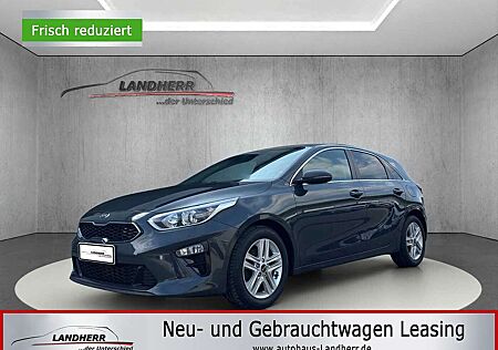 Kia Cee'd Ceed / 1.5 T-GDI Gold // LED/Kamera/PDC/SHZ/LHZ /Navi