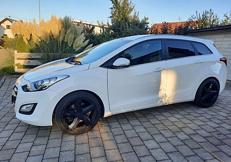 Hyundai i30 i30cw Diesel i30cw 1.6 CRDi Style