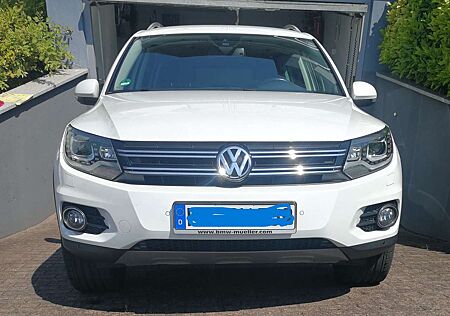 VW Tiguan Volkswagen 2.0 TDI DPF 4Motion BlueMotion Techn. DSG T