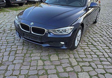 BMW 320d 320 Touring xDrive