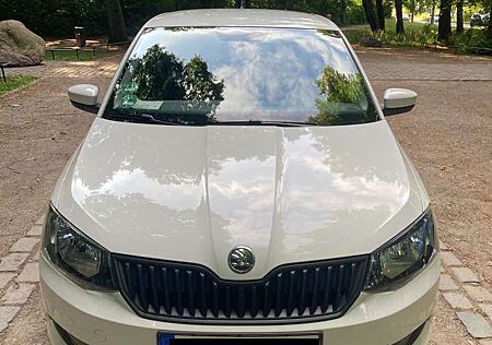 Skoda Fabia 5J