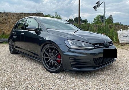 VW Golf GTI Volkswagen Golf GTD Golf 1.6 TDCi DPF Durashift-CVT Fun X