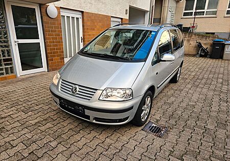 VW Sharan Volkswagen 2.0 United / 7-Sitzer /TÜV NEU