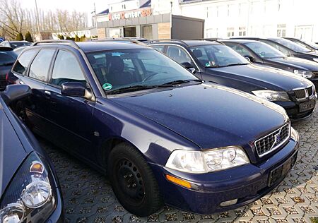 Volvo V40 1.8 Automatik, Anhängerkupplung(KEIN TÜV)