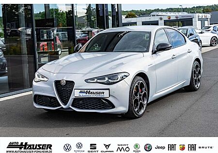 Alfa Romeo Giulia Veloce 2.0 Turbo AT8 Q4 HARMAN KARDON MEMORY NAVI