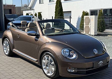 VW Beetle Volkswagen Cabriolet 70`Design/160PS/DSG/Allwetter