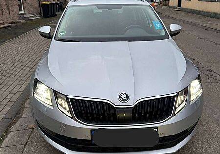 Skoda Octavia Combi 2.0 TDI DSGSoleil