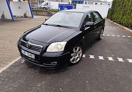 Toyota Avensis 2.0 VVT-i Executive