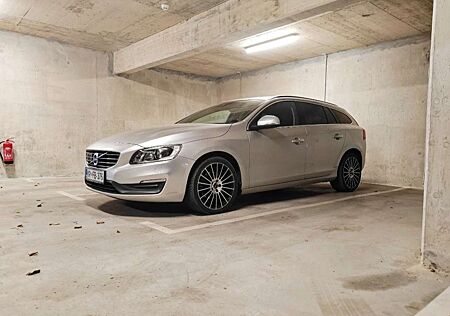 Volvo V60 D4 Summum